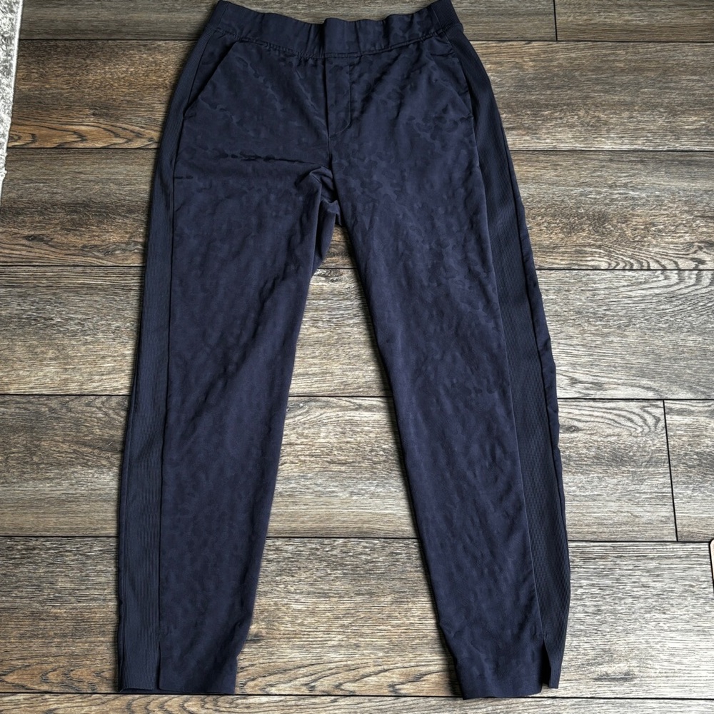 Athleta Brooklyn Textured Ankle Pant Medieval Violet Sz 6